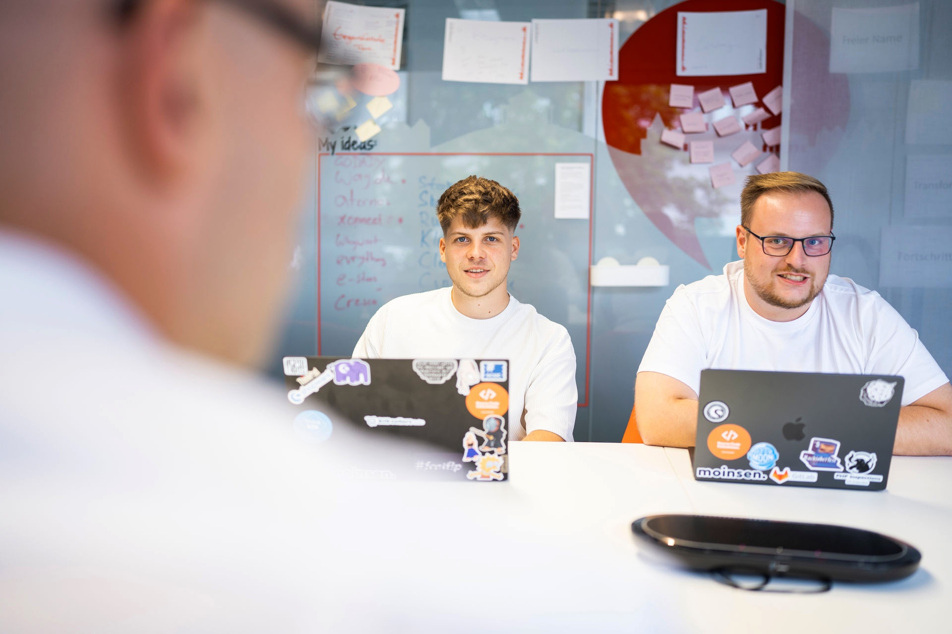 Besprechung bei RSLT.DIGITAL